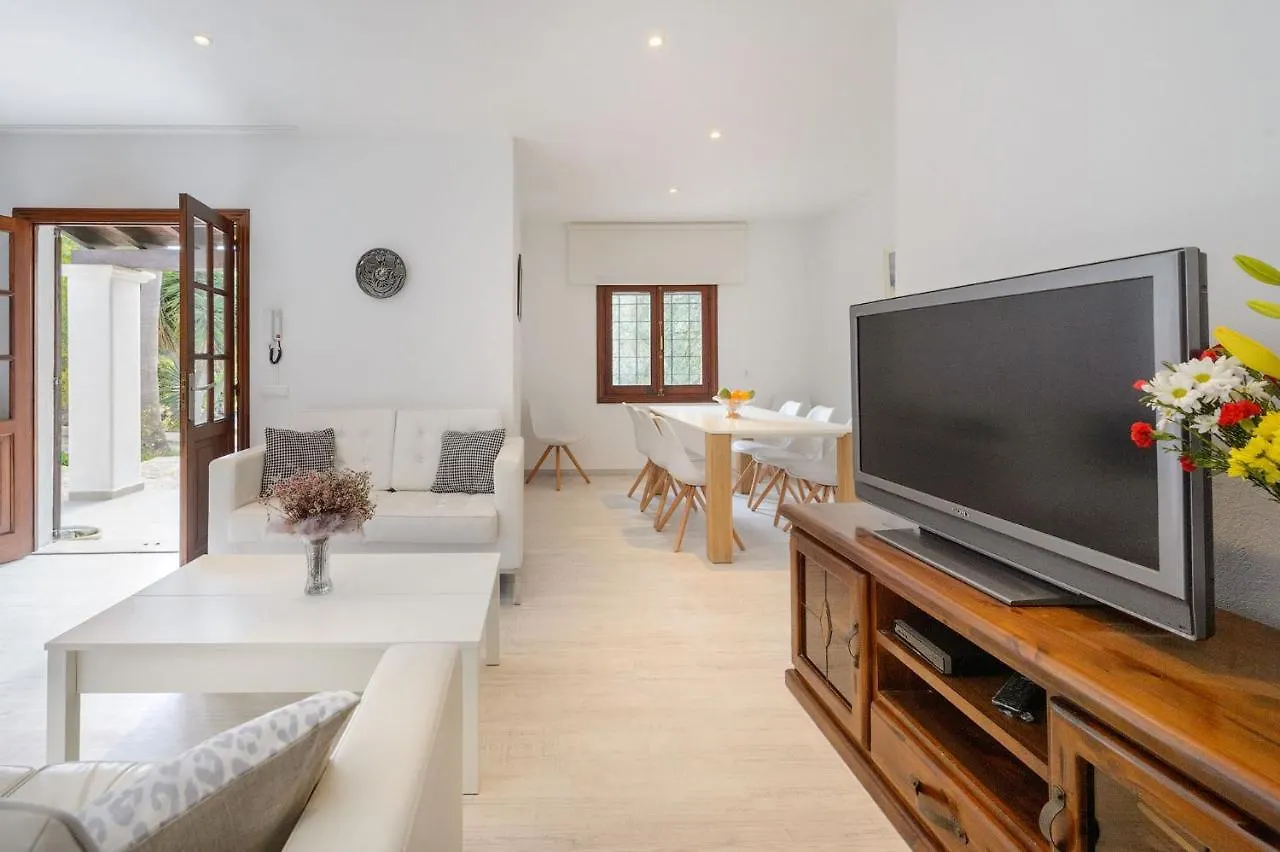 Villa Can Carreras Sant Llorenc de Balafia Spanje