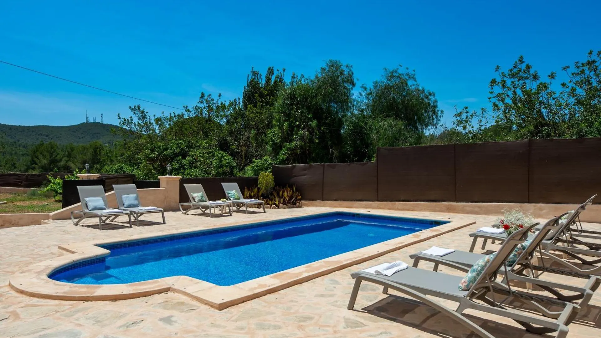 Villa Can Carreras Sant Llorenc de Balafia